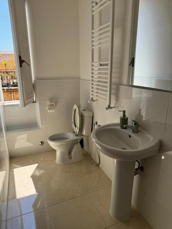 Raynova Hotel Rom Værelse billede